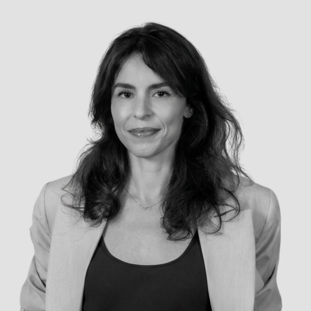 headshot for Fernanda Passos, Co-Head of Private Client Services, Partner, Broadfield